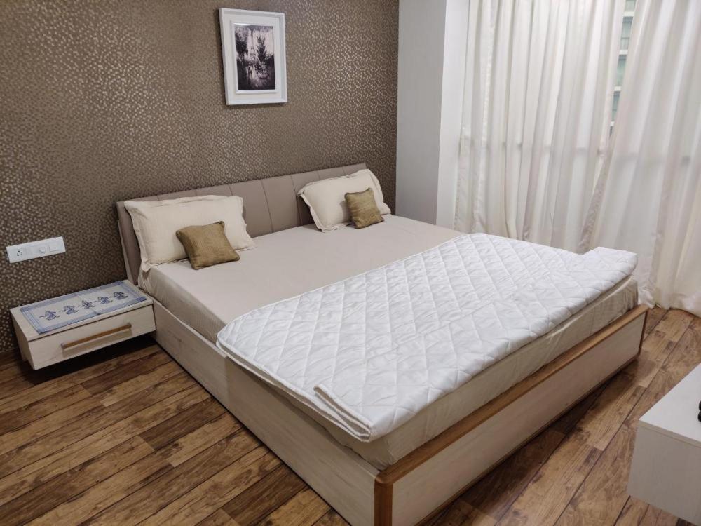 Honest Homes At Rajhans Belliza, Appartment Units Surat Esterno foto